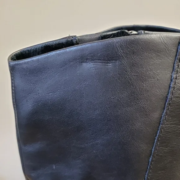🎁 Born Esla Black Leather Boots