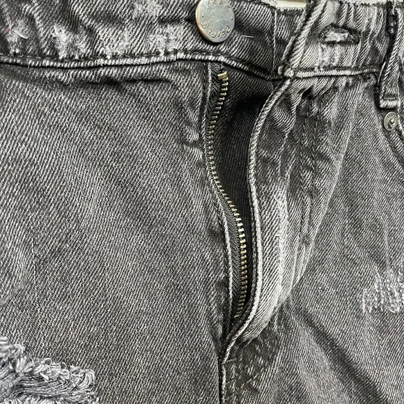🌿 FREE PEOPLE Denim Mini Skirt - Size 2 (NWT Condition!) 🌿