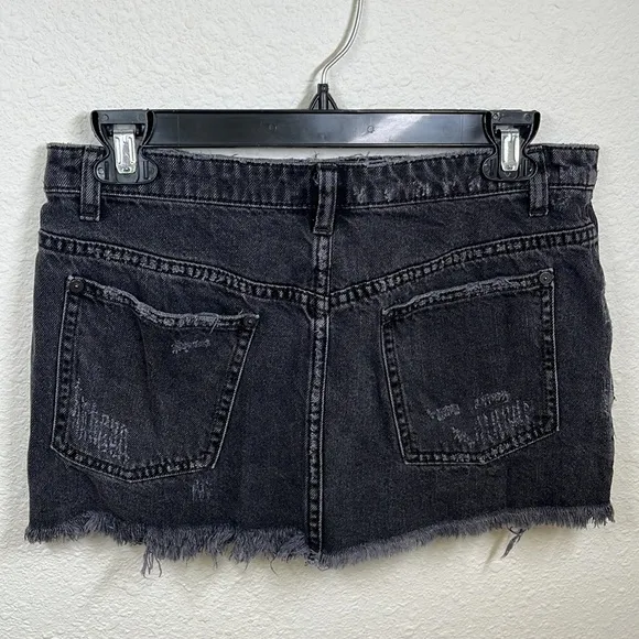 🌿 FREE PEOPLE Denim Mini Skirt - Size 2 (NWT Condition!) 🌿