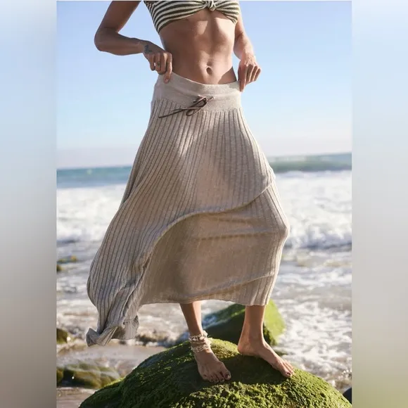 🆕 NWT Free People Tara Sweater Midi Skirt • Peyote • Small