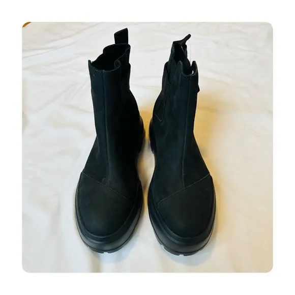 ★ NWT Toms Alpargata Combat Womens Chunky Sole Chelsea Boots  - Black ★