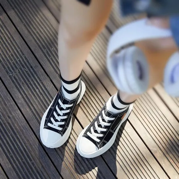 🆕 Women Black Casual Canvas Sneakers Low Top Platform Comfortable Tennis Shoes