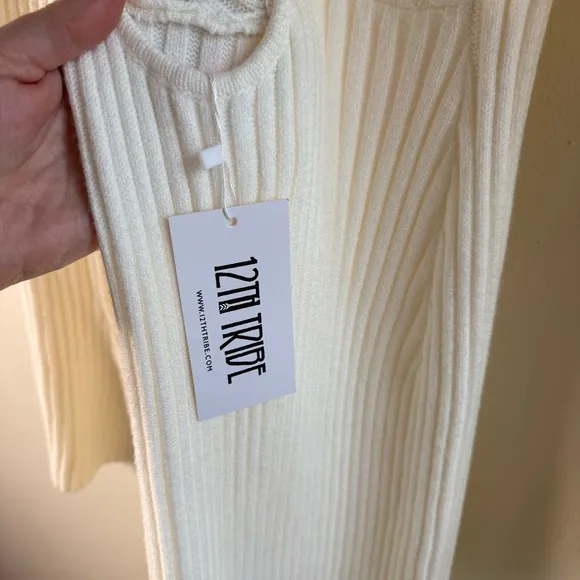 12th Tribe Gwyneth White Sweater Midi NWT Dress Size M Medium