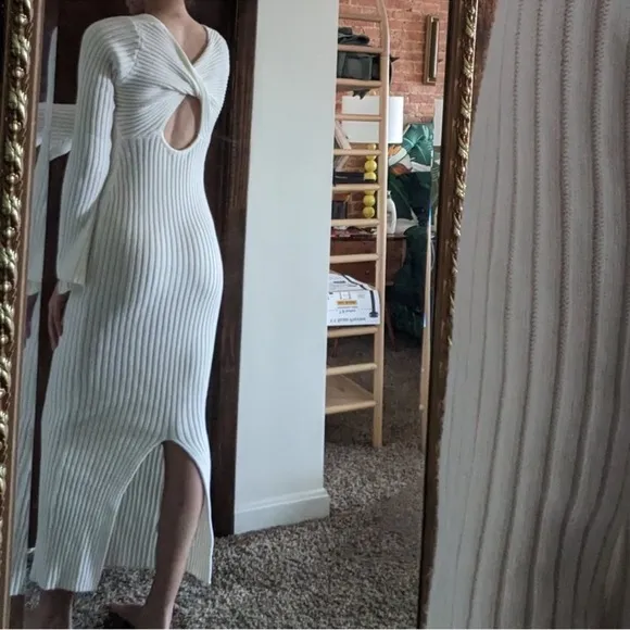 12th Tribe Gwyneth White Sweater Midi NWT Dress Size M Medium
