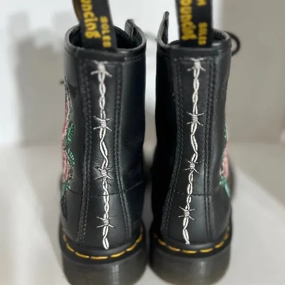 1460 VONDA FLORAL LEATHER LACE UP BOOTS size 5 Doc Martens