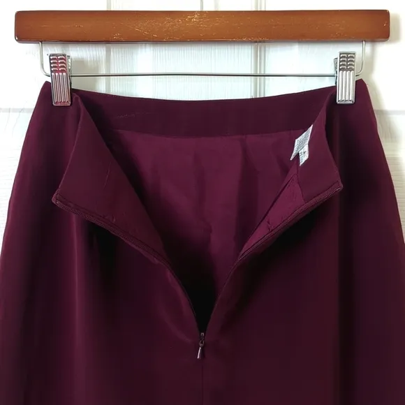 90's Vintage 100% Silk High Waisted Back Slit A-Line Mini Skirt Plum Purple 4P