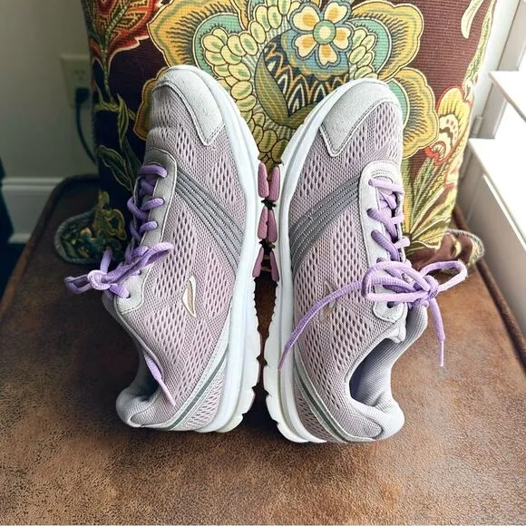 Abeo Spirit Ultra Light Spirit running shoes sneakers lavender and gray size 8