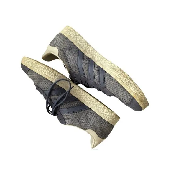 Adidas Blue/Gray Snakeskin Suede Gazelle Originals Size 8 1/2
