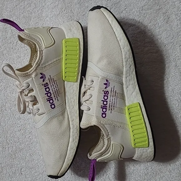 ADIDAS BOOTS NMD R1 Semi Solar  Sneakers Size 9 Men's