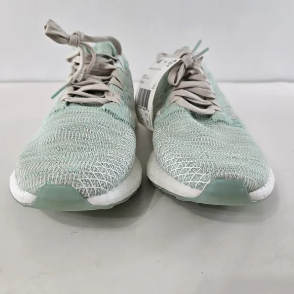 Adidas Pure Boost Running Athletic Shoes Sneakers Pureboost Go Running NWT 8.5
