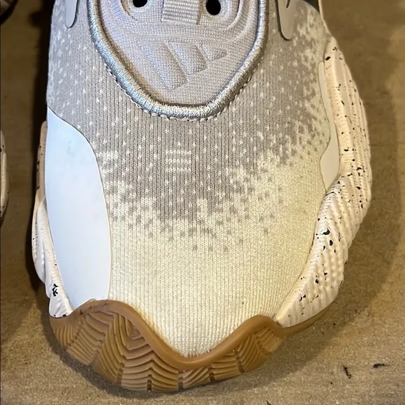 Adidas Trey Young 3 J &quot;Beige Wonder&quot; Basketball Sneakers