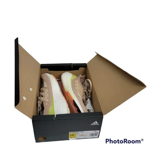 ADIDAS ULTRABOOST 21 Women's Size 10.5
