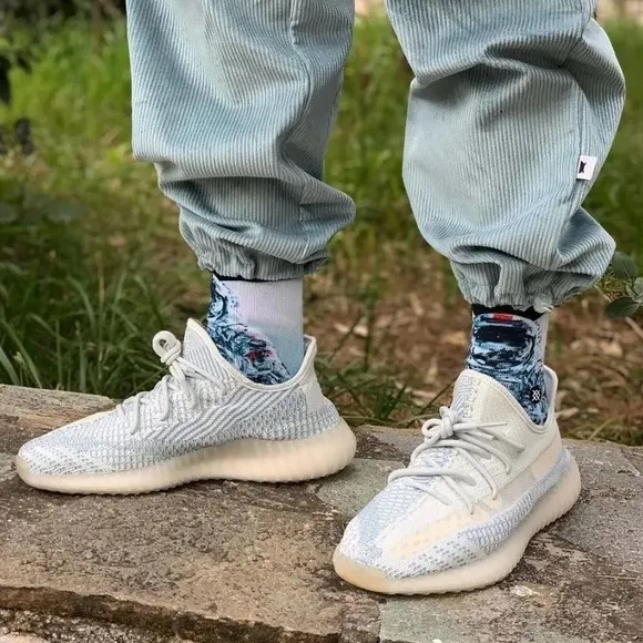 Adidas x YEEZY Boost 350 V2 &quot;Lundmark&quot; Grey Knit Fabric Men’s Sneaker Size 7 1/2
