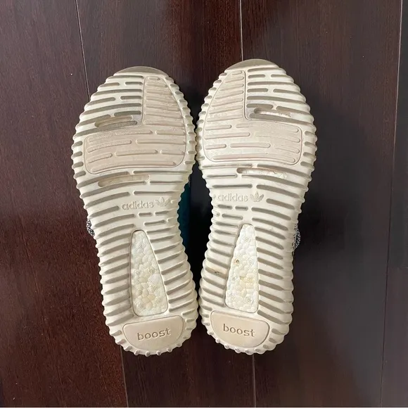 Adidas Yeezy Boost 350 V1 Turtle Dove Men’s Size US 7