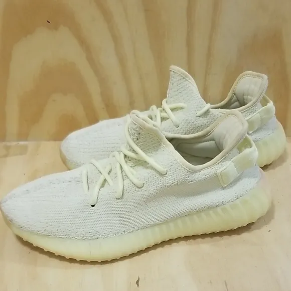 adidas Yeezy Boost 350 V2 Butter M 8 1/2, Wmn's 10