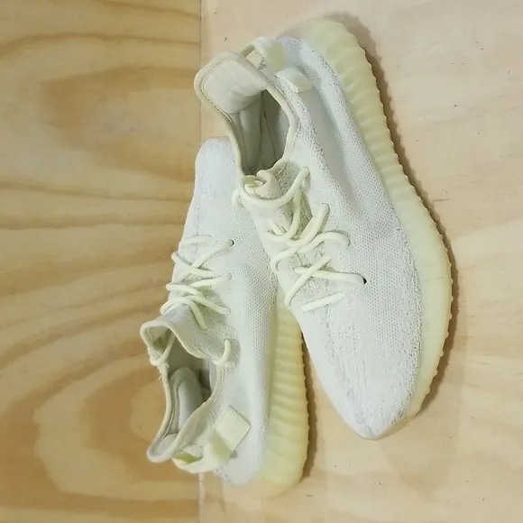 adidas Yeezy Boost 350 V2 Butter M 8 1/2, Wmn's 10