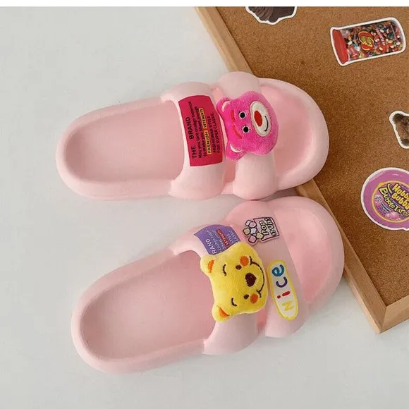 Adorable Pillow Slides Anti-Slip Sandals Ultra Soft Slippers Indoor Outdoor Shoe