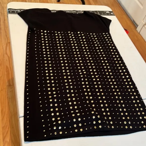 ADRIENNE VITTADINI LARGE black gold studded lightweight knit sleeveless