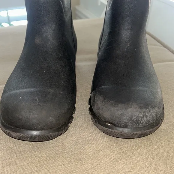 Adult Habit All Weather Rain Snow Brown Boots sz 6 EUC Durable Waterproof EUC