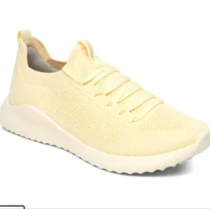 Aetrex Carly Arch Support Sneakers