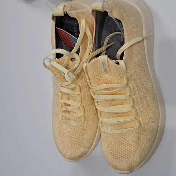 Aetrex Carly Arch Support Sneakers