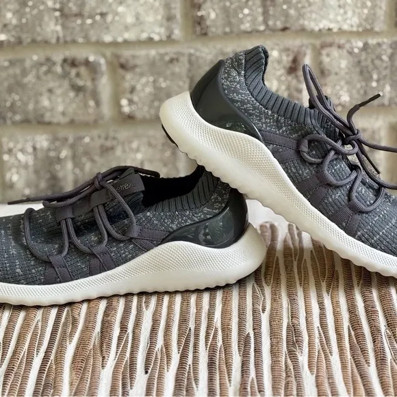 Aetrex Dani Gray Sneakers