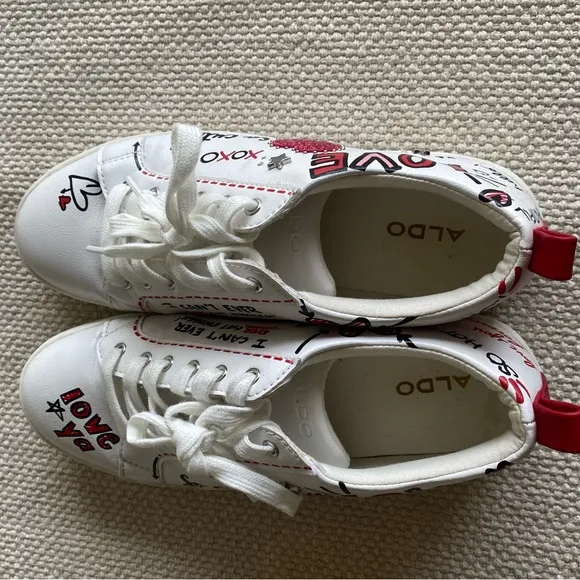 Aldo Umiassa Love So Cute Print Faux Leather White Low Top Sneakers Size 7.5
