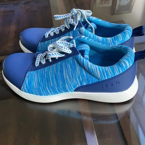 Alegria Traq Qest Blue Sneakers.