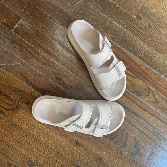 Alexander McQueen Hybrid Rubber Sandal