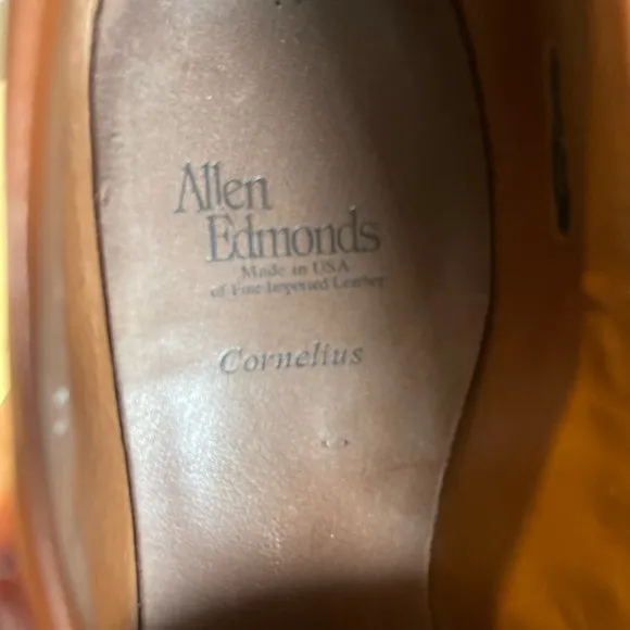 Allen Edmonds Cornelius Brown Tassel Loafer With Braided Trim - Size 11