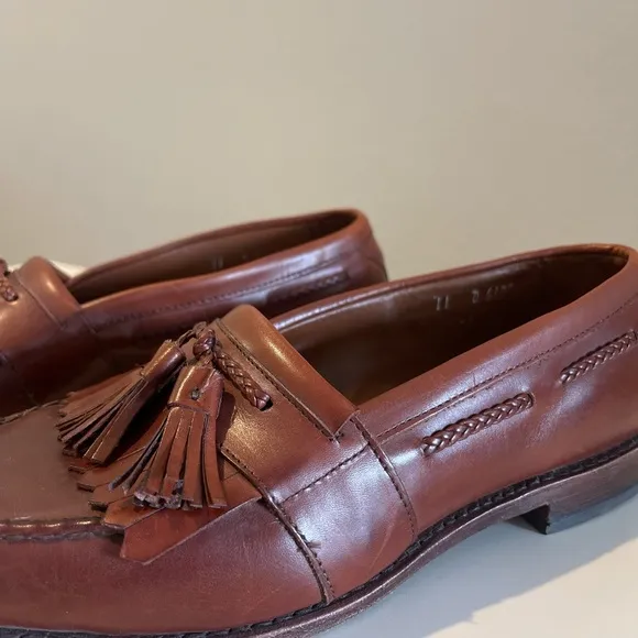 Allen Edmonds Cornelius Brown Tassel Loafer With Braided Trim - Size 11