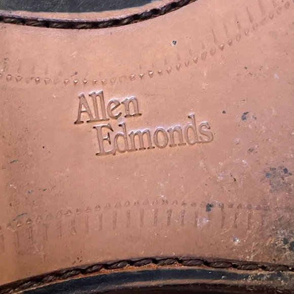 Allen Edmonds Cornelius Brown Tassel Loafer With Braided Trim - Size 11