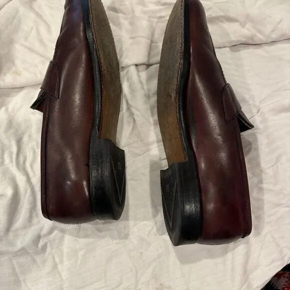 Allen Edmonds Lake Forest Men's 9.5 Red penny Loafers