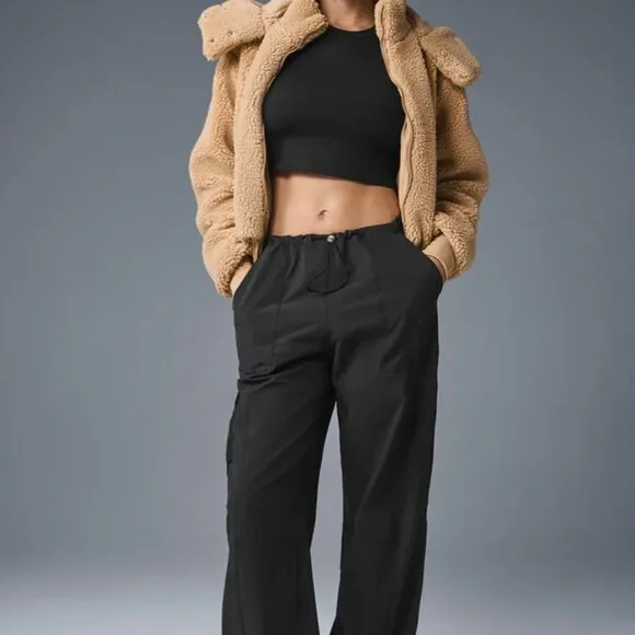 Alo Foxy Sherpa Jacket, Camel, Size Medium