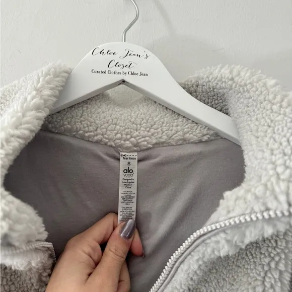 ALO Foxy Sherpa Jacket in Light Gray S