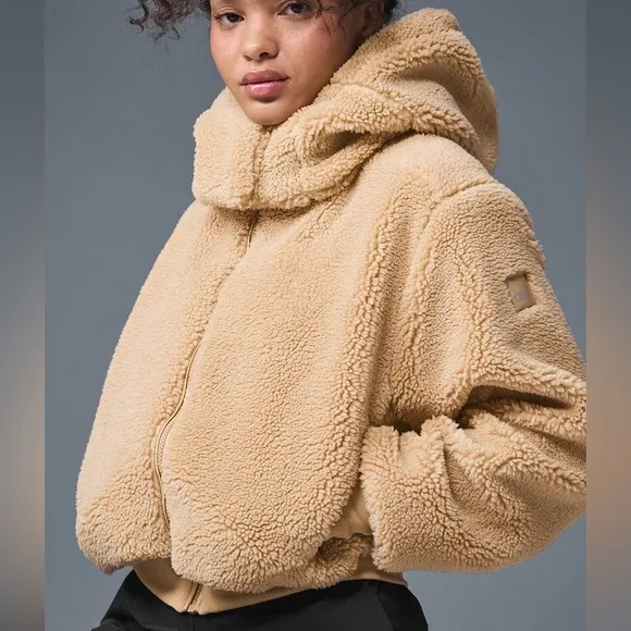 ALO Yoga Foxy Sherpa Jacket Camel Puffer Jacket Plush Insulated Outerwear large
