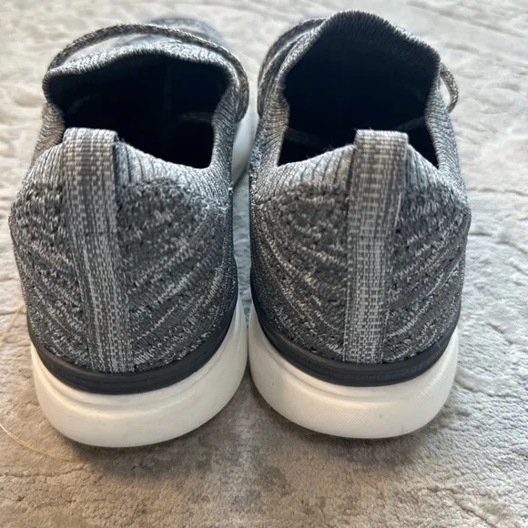 APL Athletic Propulsion Labs Techloom Wave Gray Knit Sneakers Size 7.5