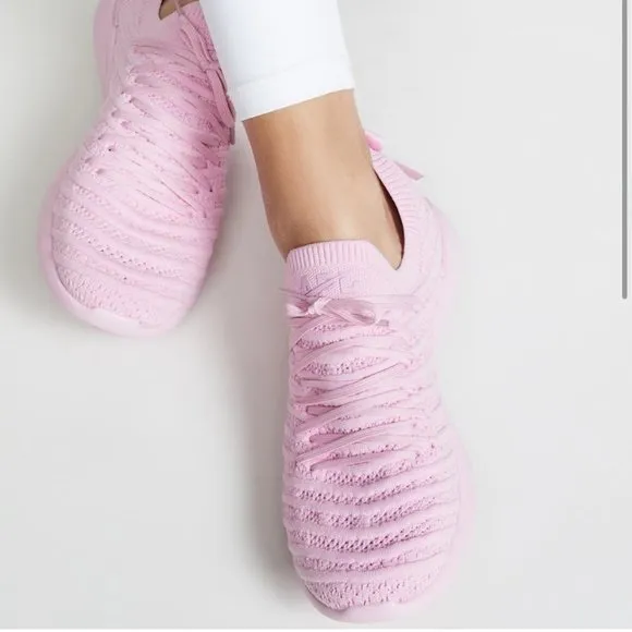 APL Breast Cancer Awareness Techloom Wave Sneakers Size 9