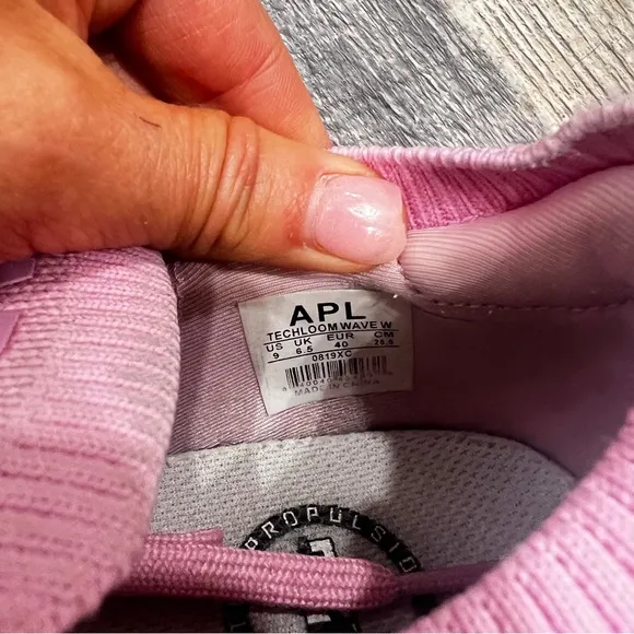 APL Breast Cancer Awareness Techloom Wave Sneakers Size 9