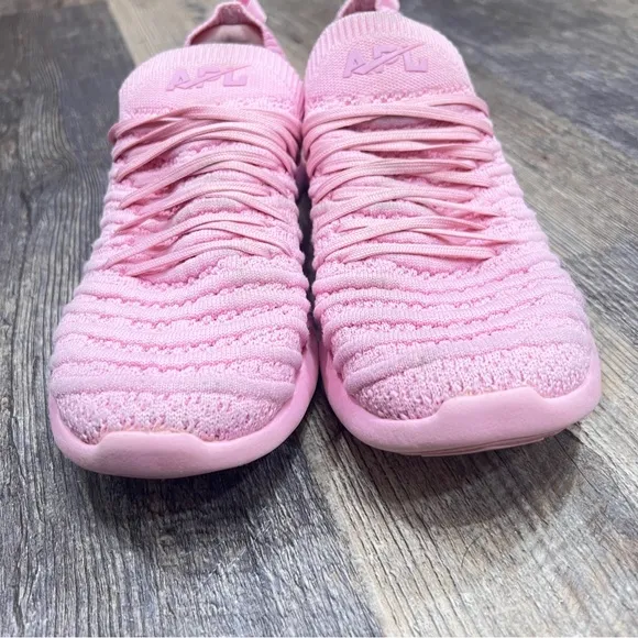 APL Breast Cancer Awareness Techloom Wave Sneakers Size 9