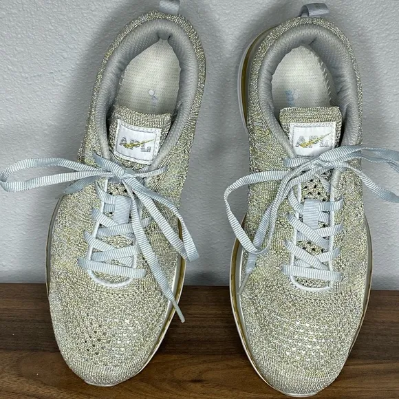 Apl Metallic Athletic Proloom Sneakers Athletic Jog Walk  Sz 7.5