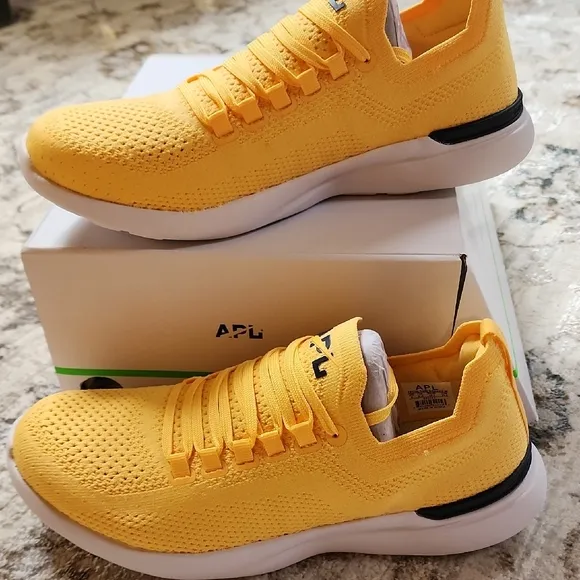 APL Techloom Breeze Knit Sneakers