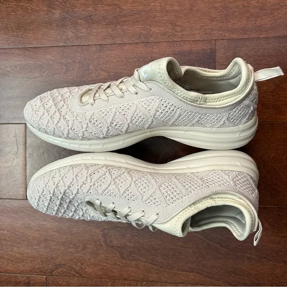 APL “Techloom Phantom” Men’s Knit Sneakers, Off White/Ivory, Size 10