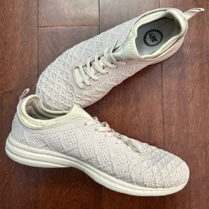 APL “Techloom Phantom” Men’s Knit Sneakers, Off White/Ivory, Size 10