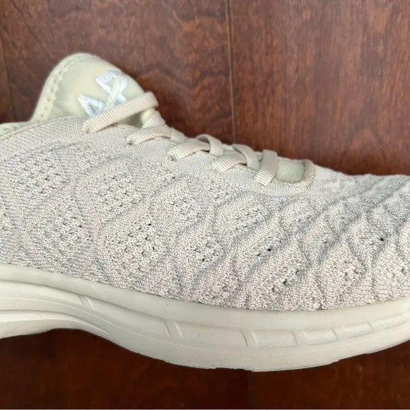 APL “Techloom Phantom” Men’s Knit Sneakers, Off White/Ivory, Size 10