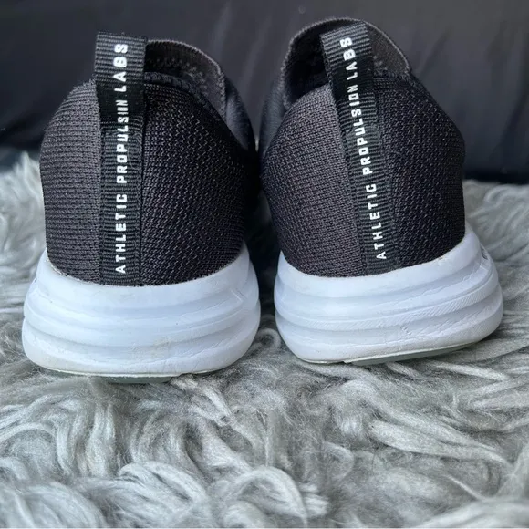 APL Techloom Pro black &amp; gray knit running sneakers women’s shoe size 8
