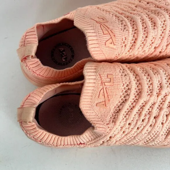 APL Techloom Wave W Sneakers Women's 8 Peach Knit Athletic Running Shoes 1219XC
