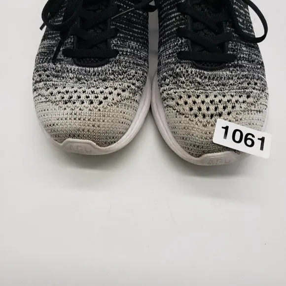 APL Women US 8 black white sneakers athletic laceup 1220XC Techloom Pro W