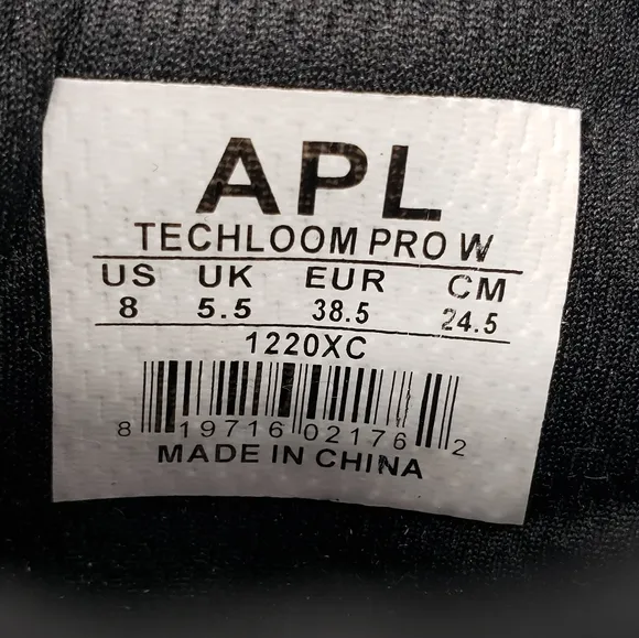 APL Women US 8 black white sneakers athletic laceup 1220XC Techloom Pro W