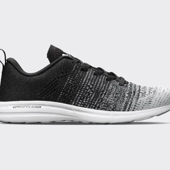 APL Women US 8 black white sneakers athletic laceup 1220XC Techloom Pro W